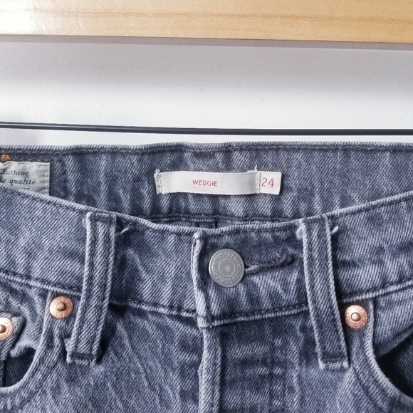 Levi's Wedgie Jeans Size 27 Grey Black EUC - Picture 5 of 6